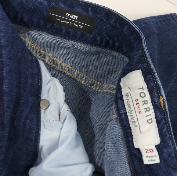 Torrid blue skinny jeans women's size 20 - Picture 4 of 4